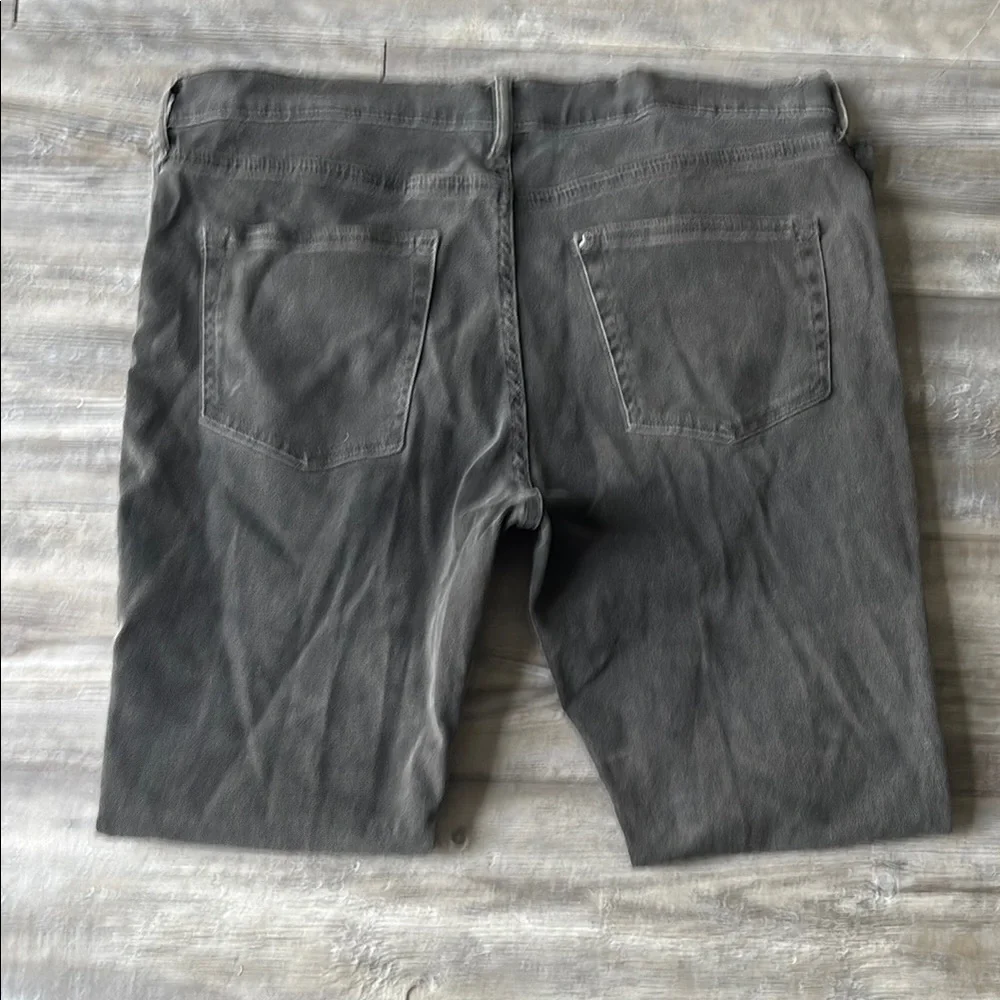 Stylish Gray Denim Jeans - Picture 3 of 3